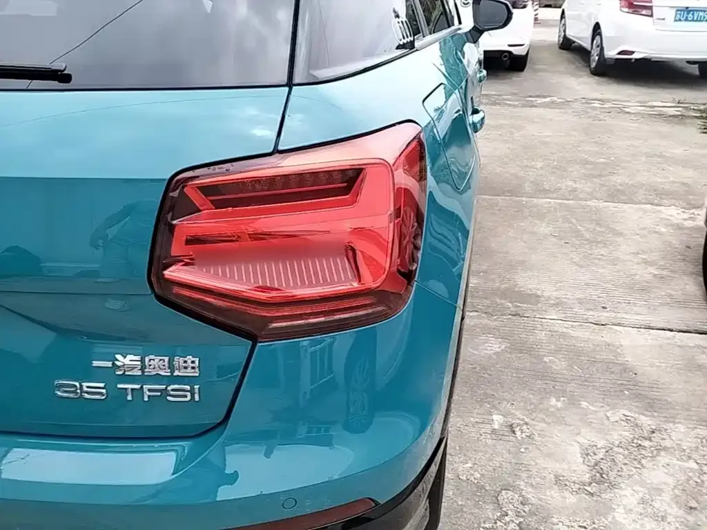 Audi Q2L 2021 из CN, фото 2