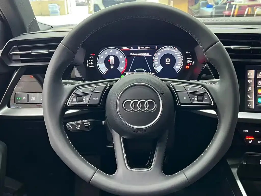 Audi A3 — фото 7