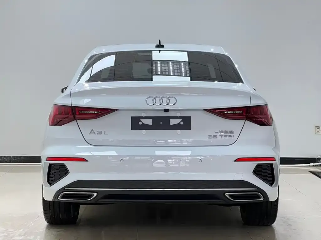 Audi A3 — фото 2