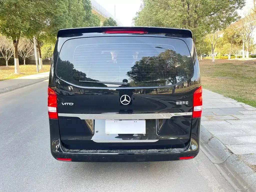 Mercedes-Benz Vito — фото 10