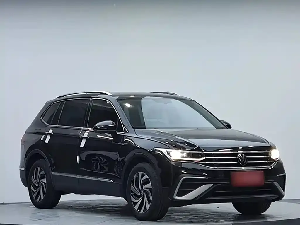 Volkswagen Tiguan L 2023 из CN, фото 3