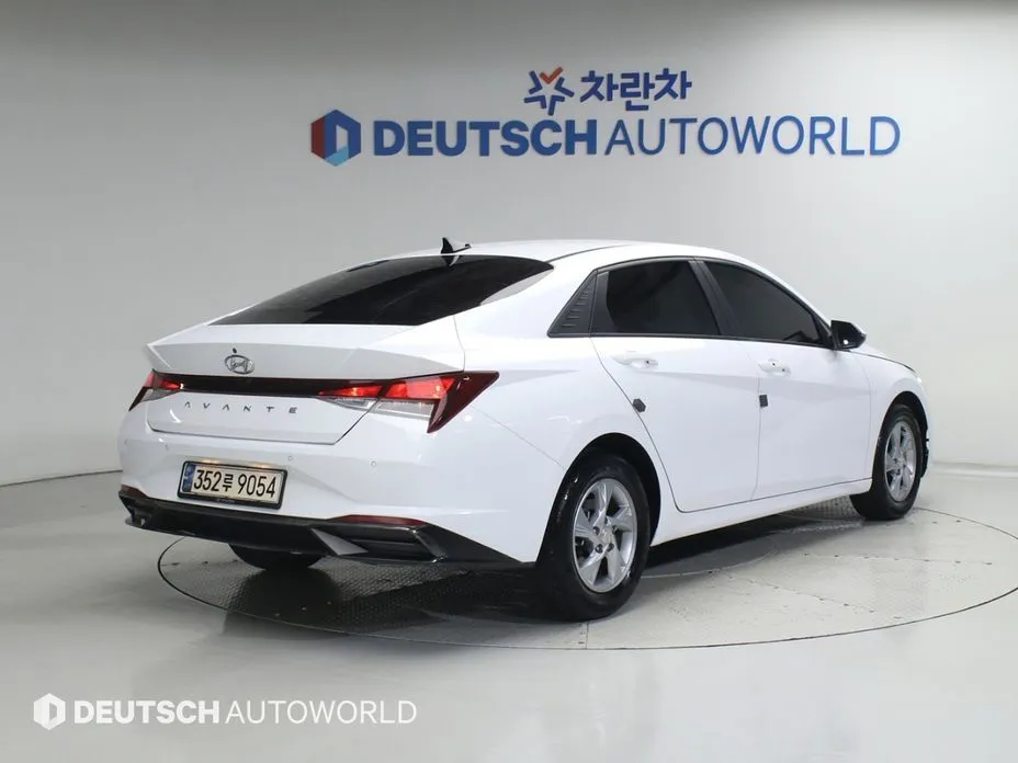 Hyundai AVANTE — фото 4