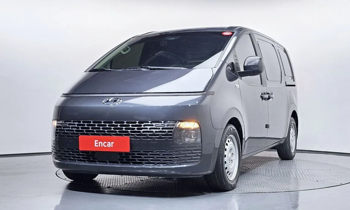 Hyundai Staria — фото 1