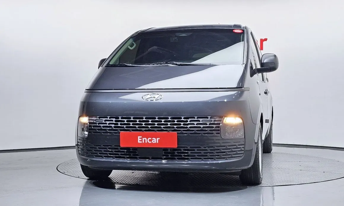 Hyundai Staria — фото 2