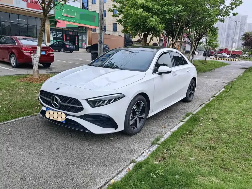 Mercedes-Benz A-Class — фото 1