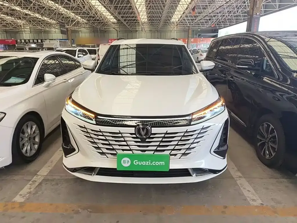 Changan CS75PLUS — фото 8