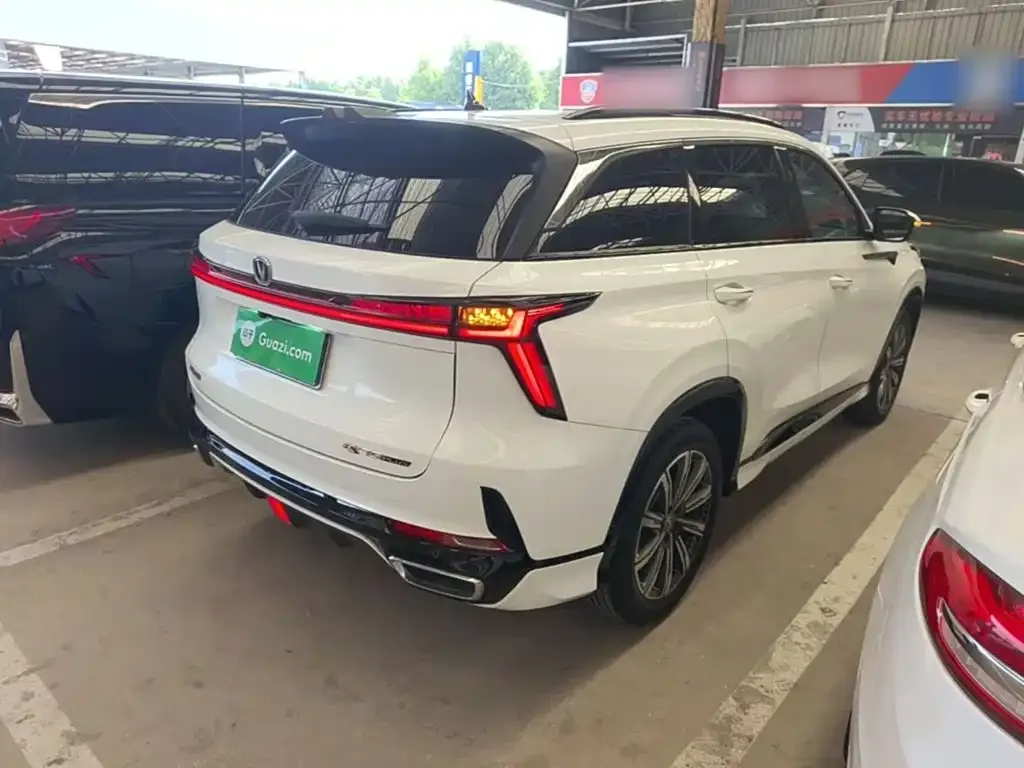 Changan CS75PLUS — фото 3