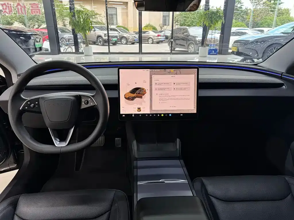 Tesla Model 3 — фото 10