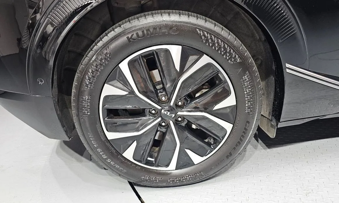 Kia EV6 — фото 7