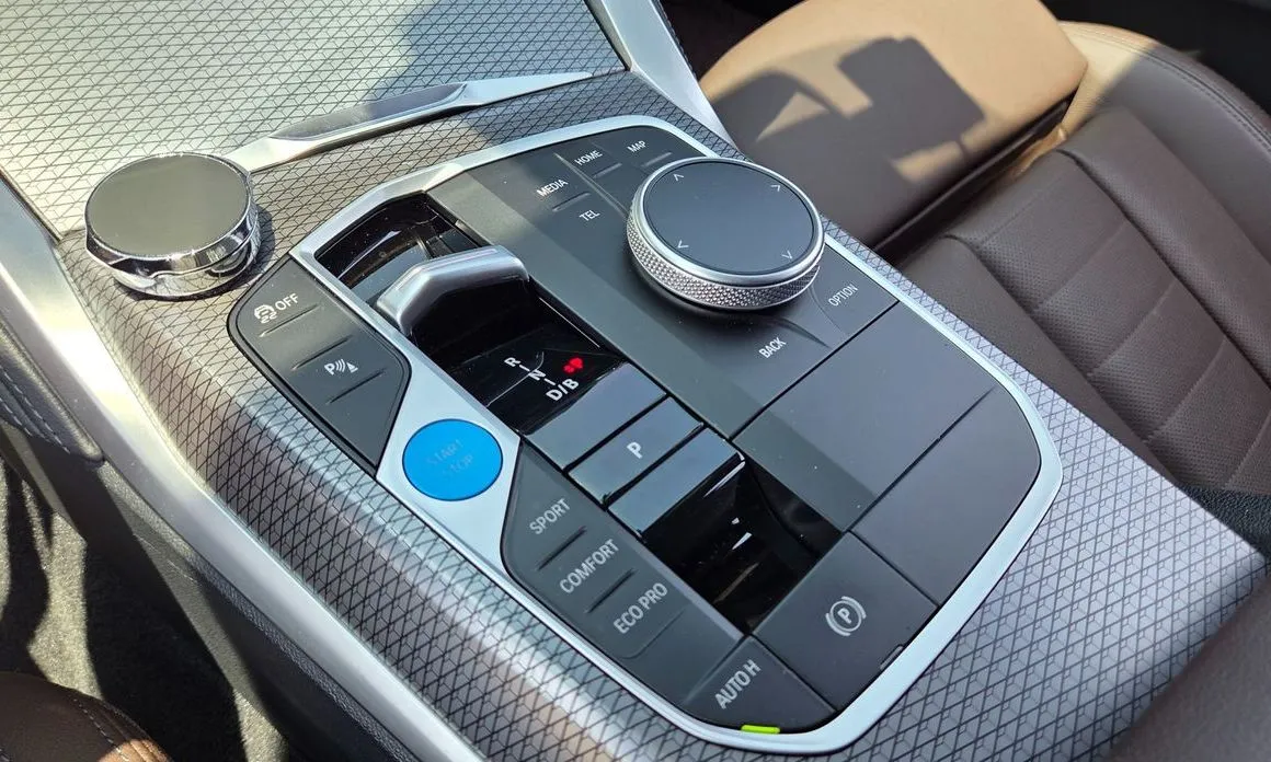 BMW i4 2024 из KR, фото 5