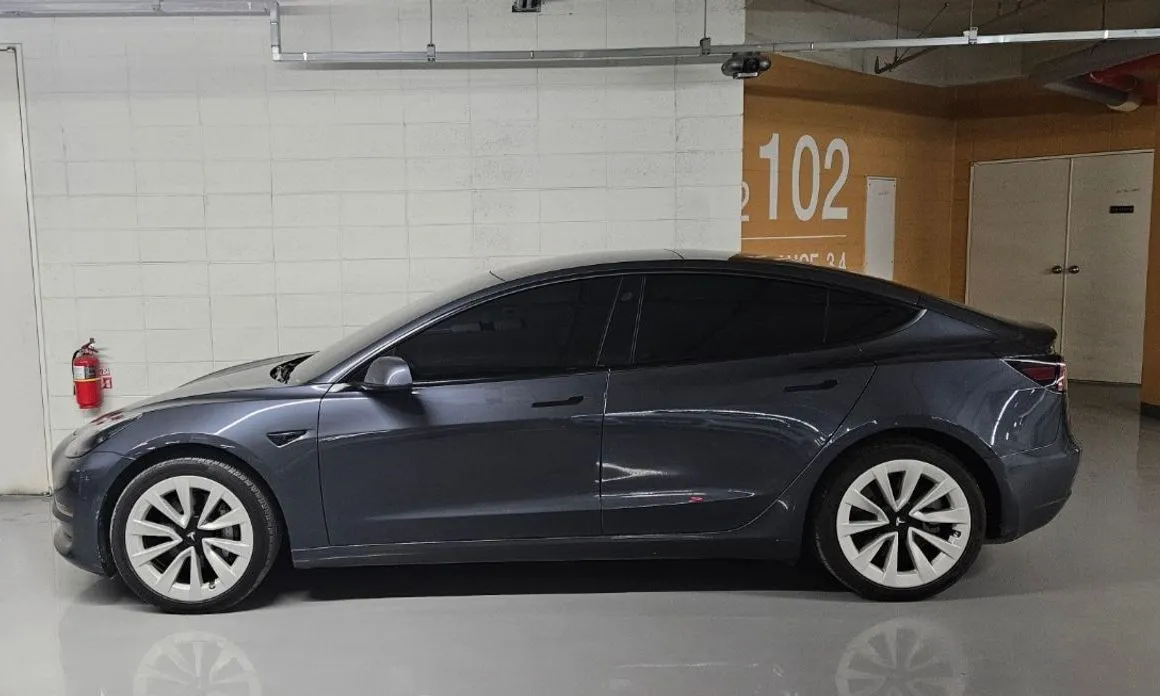Tesla Model 3 — фото 5