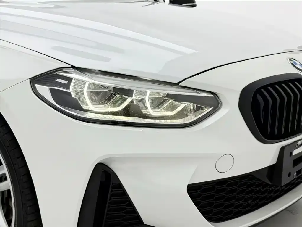 BMW 1 Series 2022 из CN, фото 8