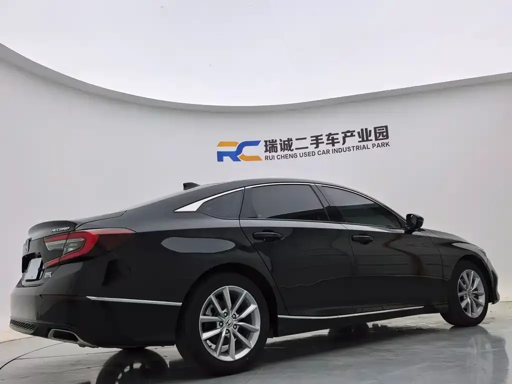 Honda Accord — фото 2