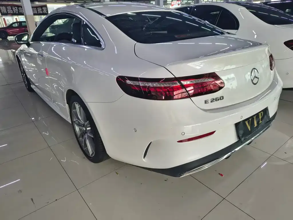 Mercedes-Benz E-Class (Import) — фото 8
