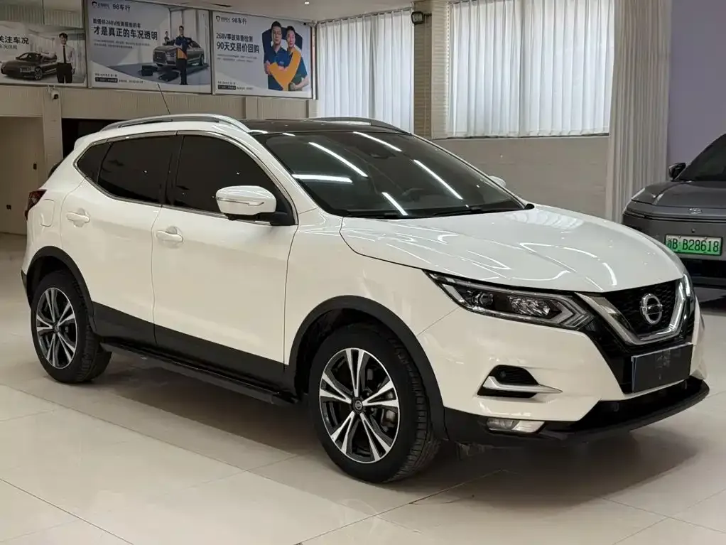Nissan Qashqai — фото 7
