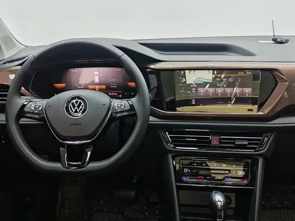 Volkswagen Tharu — фото 8