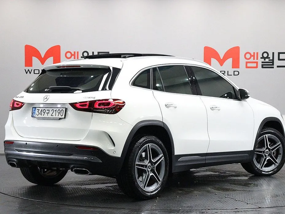 Mercedes-Benz GLA-Class — фото 6