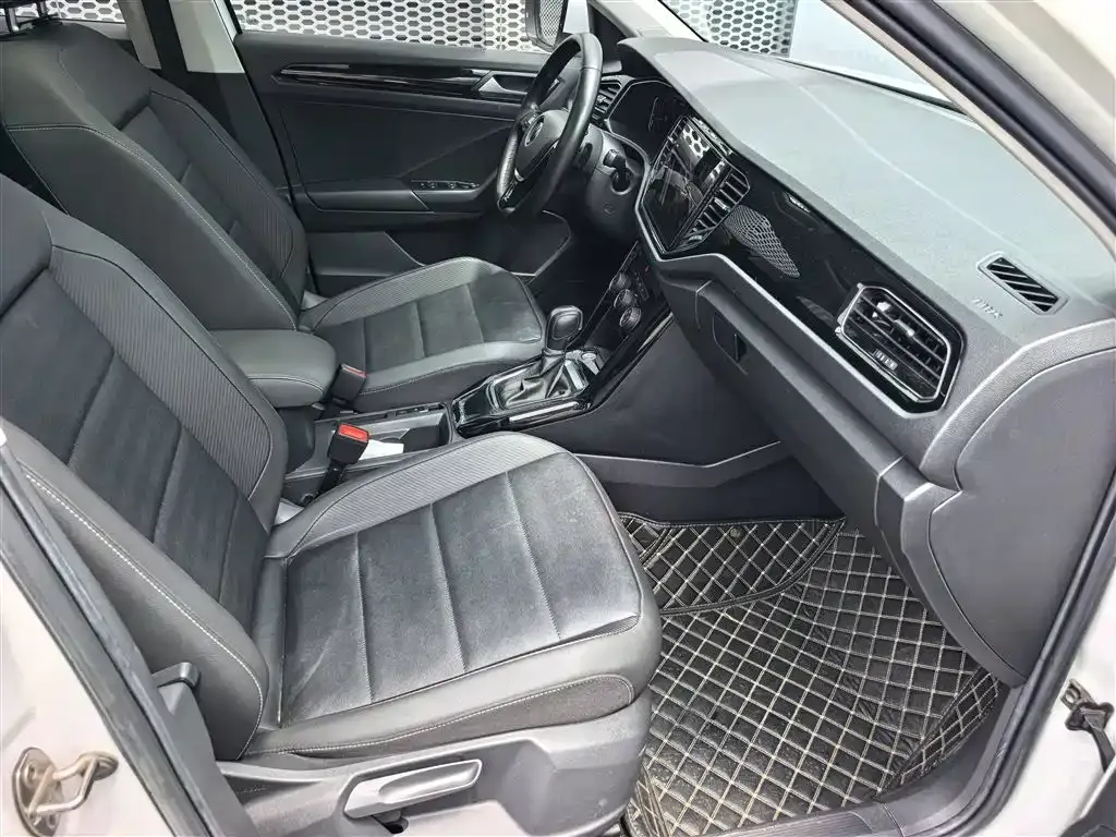 Volkswagen T-Roc 2022 из CN, фото 4