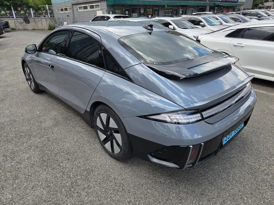 Hyundai Ioniq6 2023 из KR, фото 10