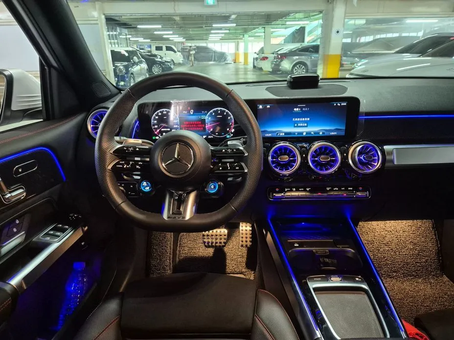 Mercedes-Benz GLB-Class — фото 10
