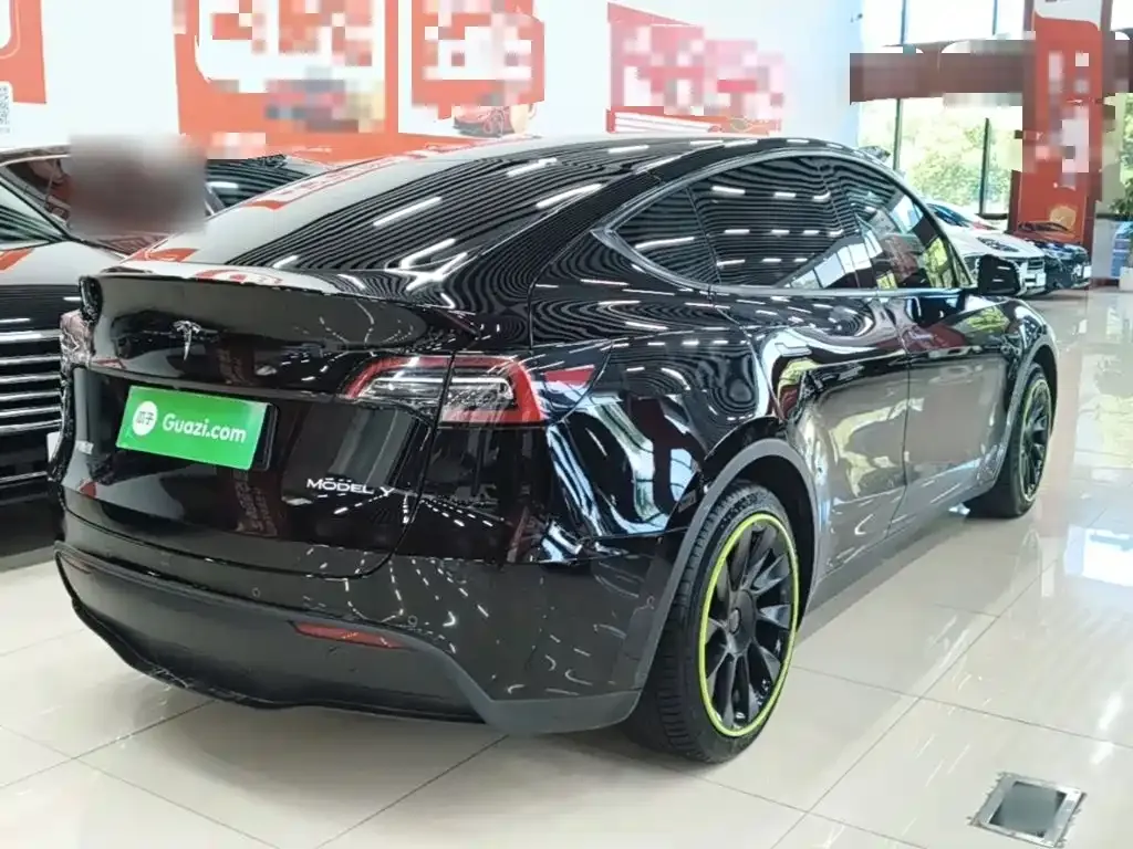 Tesla Model Y — фото 7
