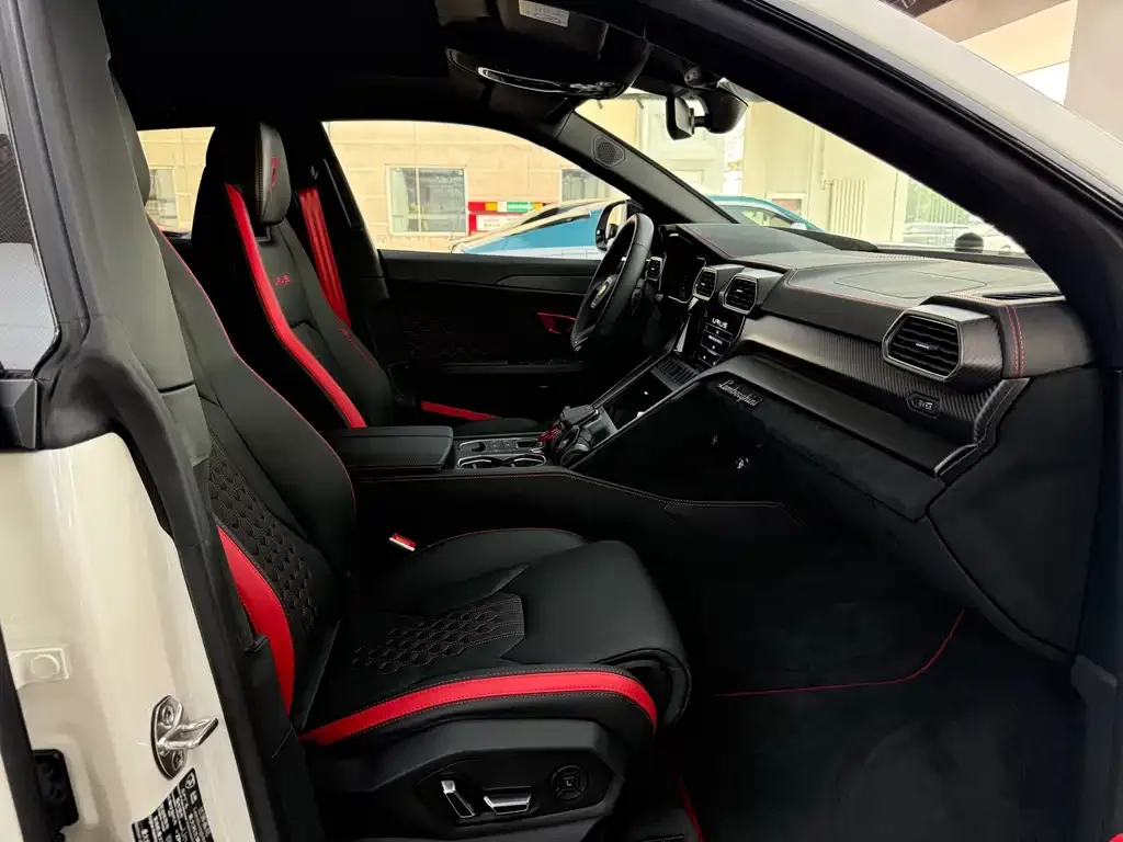 Lamborghini Urus — фото 5