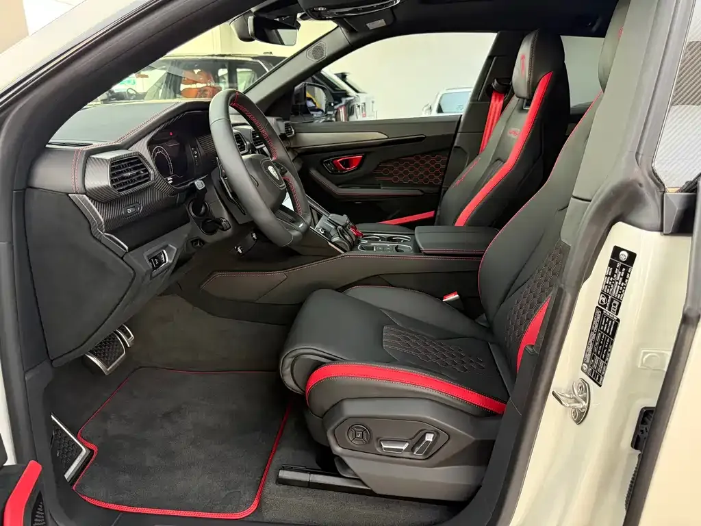 Lamborghini Urus — фото 4
