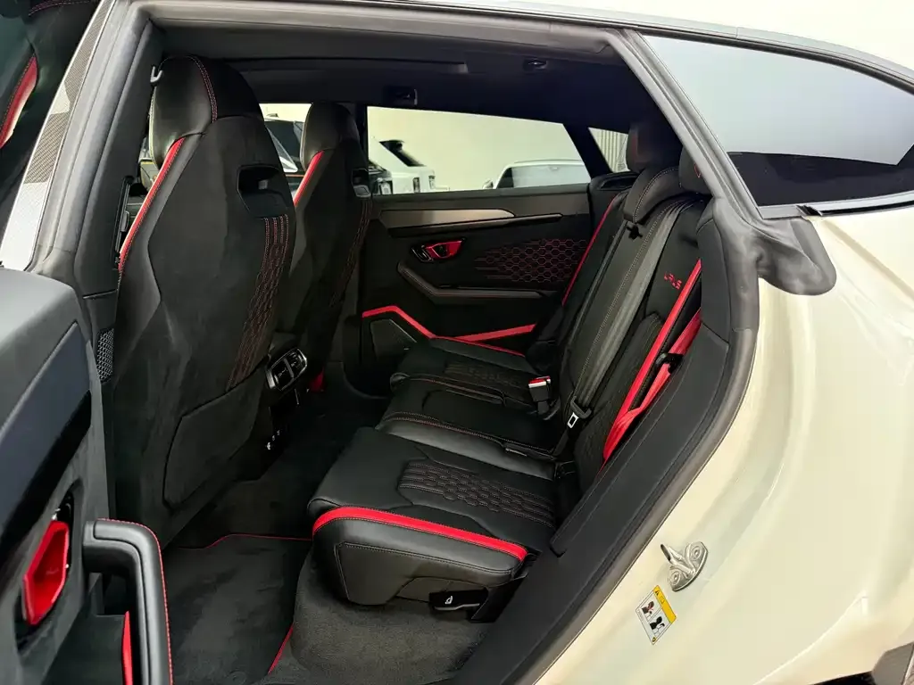 Lamborghini Urus — фото 3