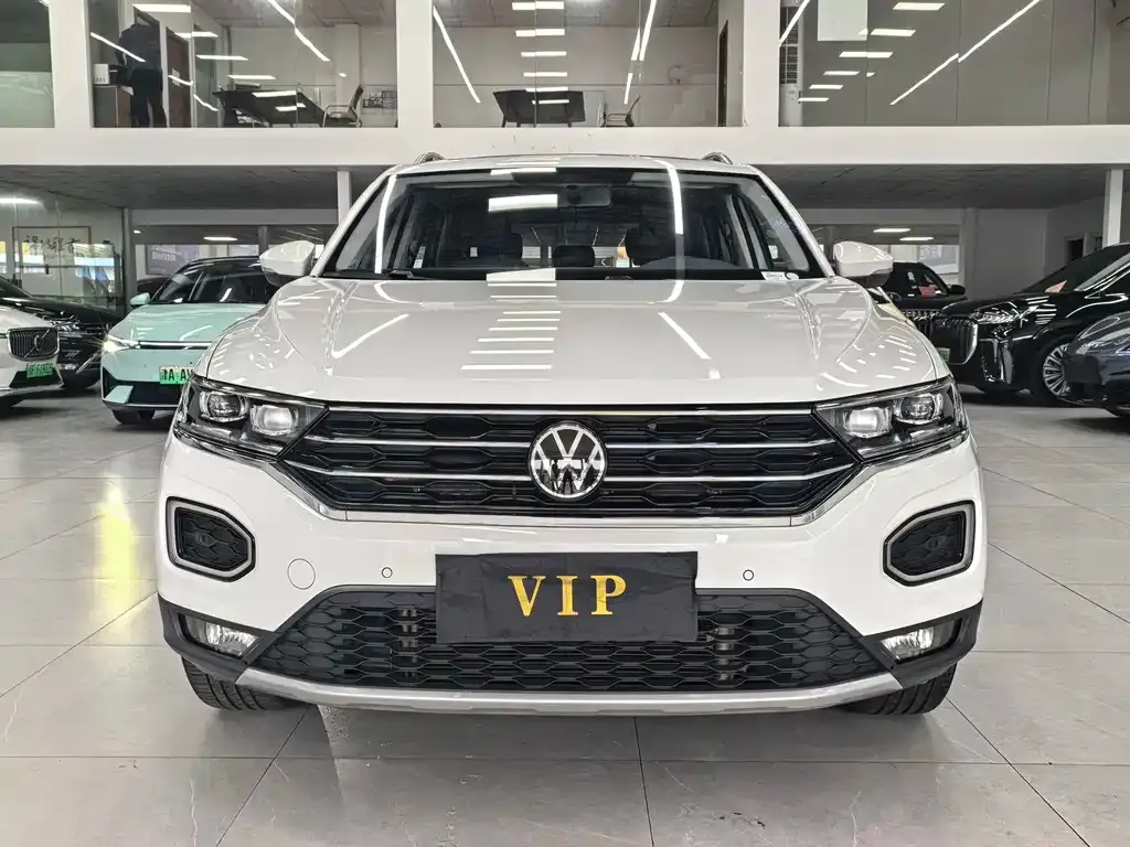 Volkswagen T-Roc — фото 4