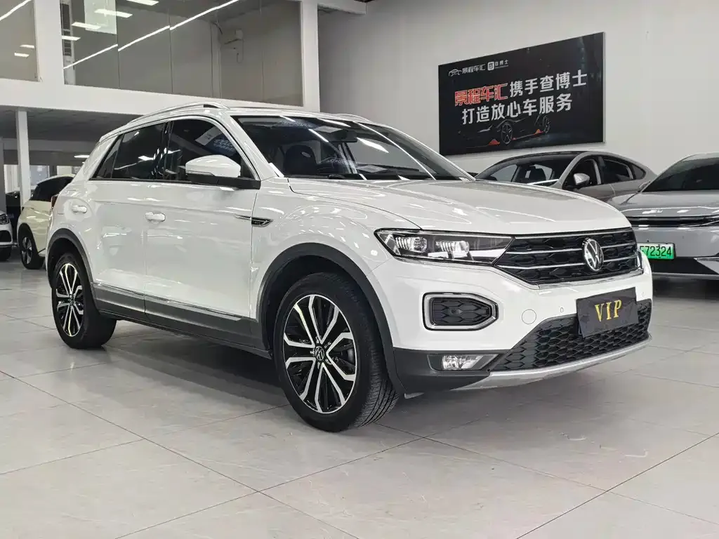 Volkswagen T-Roc — фото 8