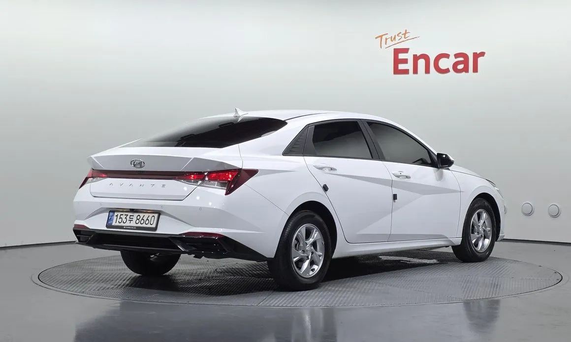 Hyundai AVANTE — фото 4
