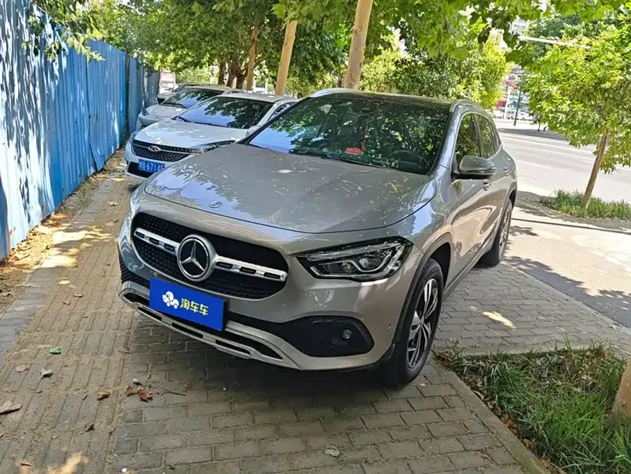 Mercedes-Benz GLA — фото 1