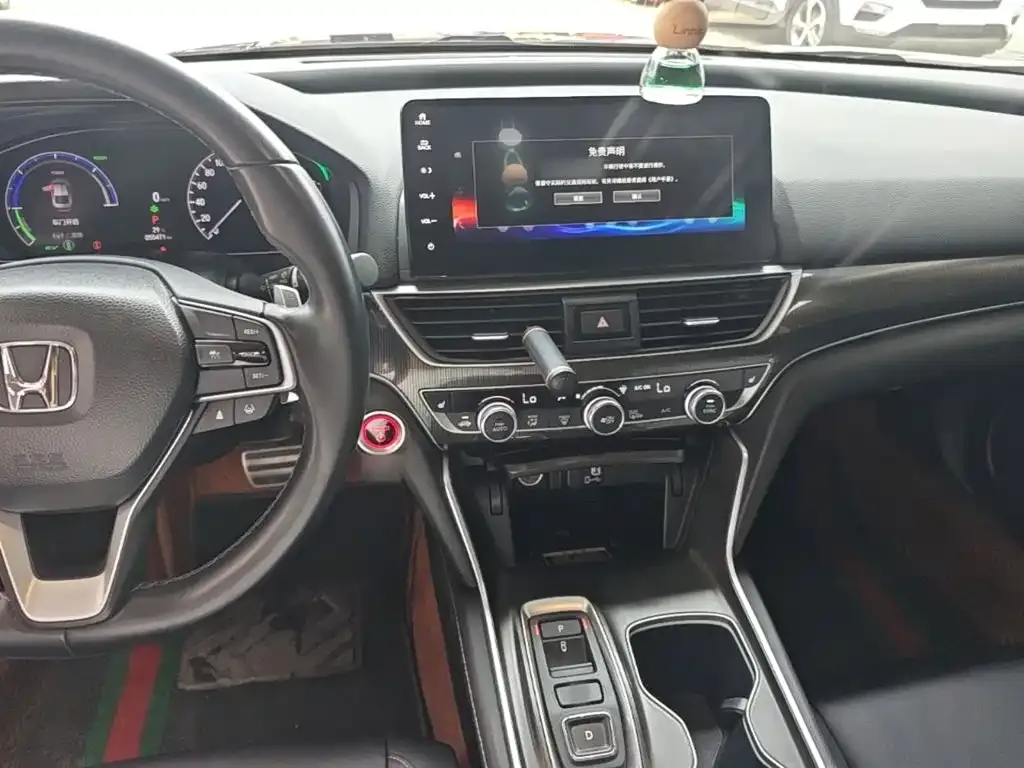 Honda Accord — фото 5