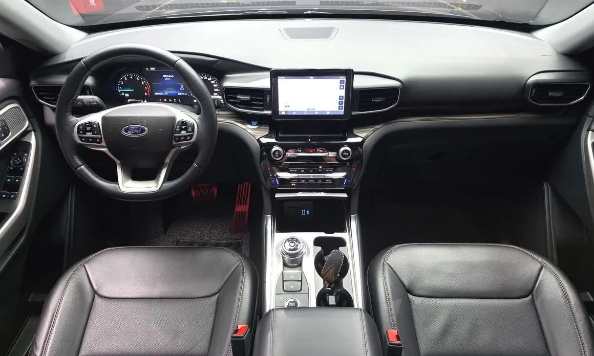 Ford Explorer 2023 из KR, фото 8