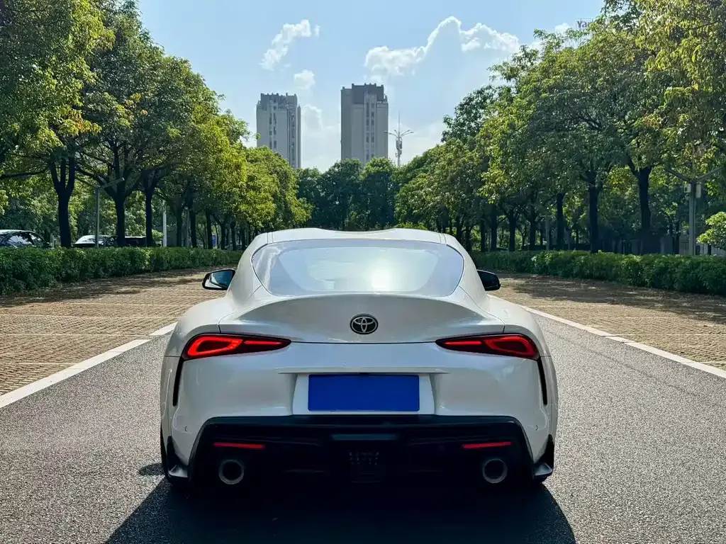 Toyota Supra — фото 4
