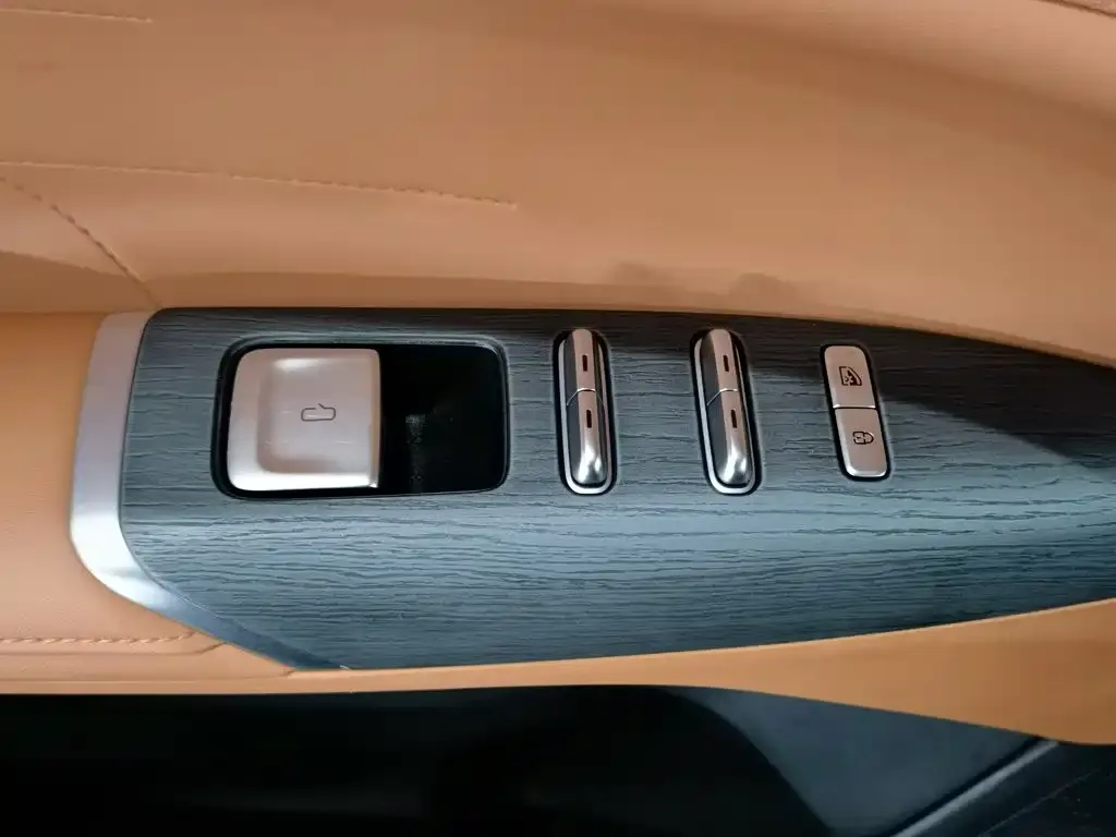 Changan CS75PLUS — фото 3