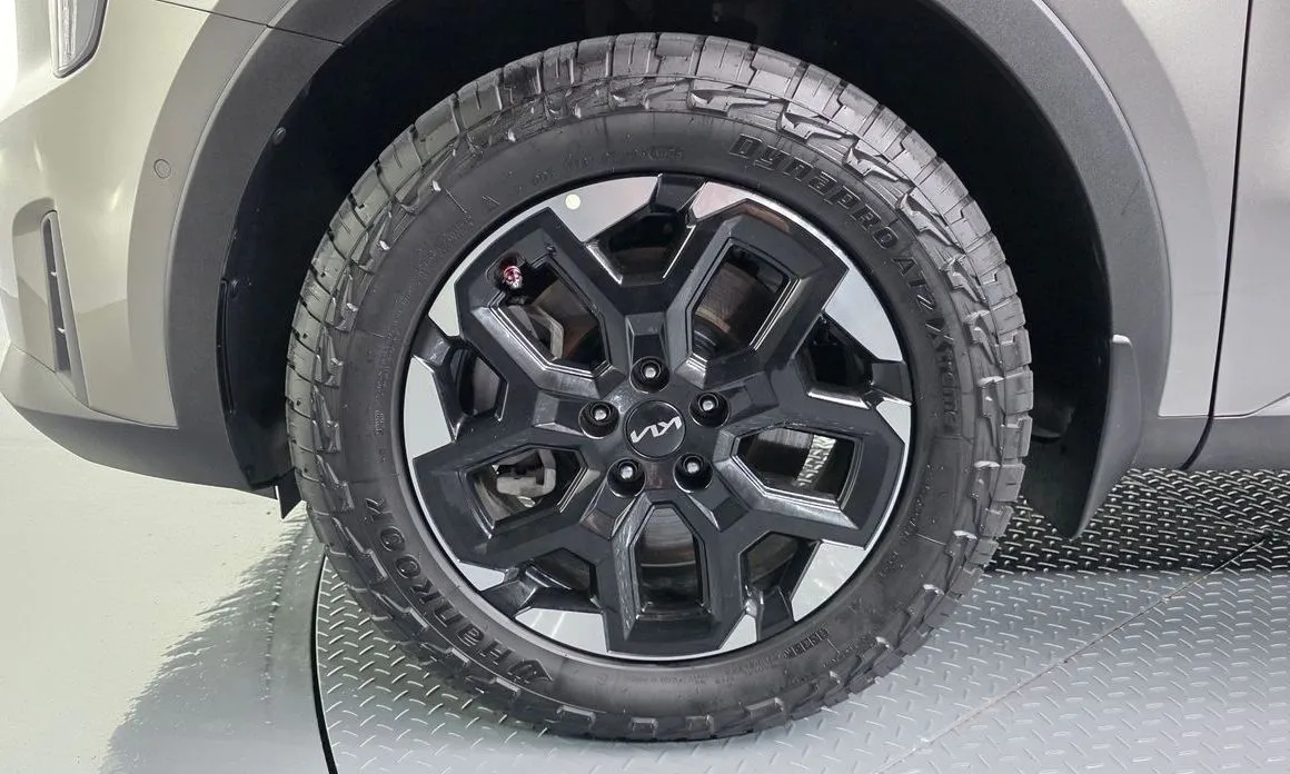 Kia Sorento — фото 5