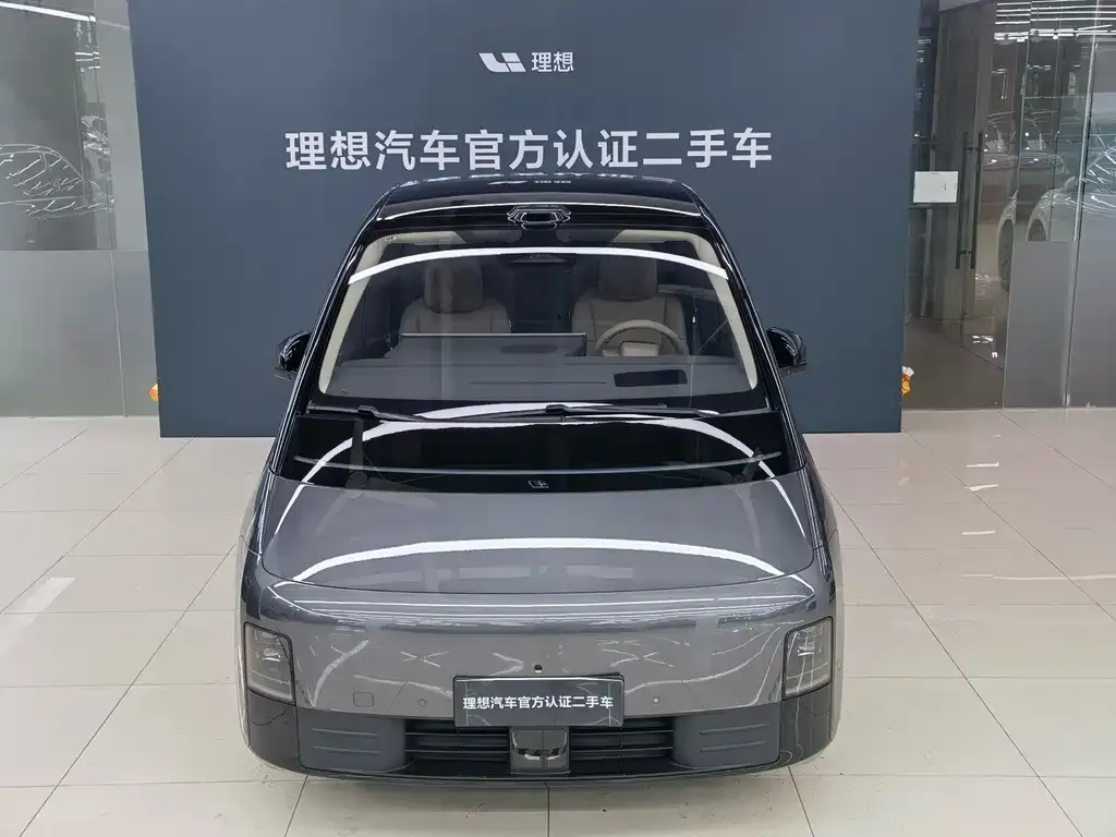 Li Auto MEGA — фото 3