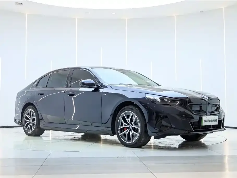 BMW i5 — фото 9