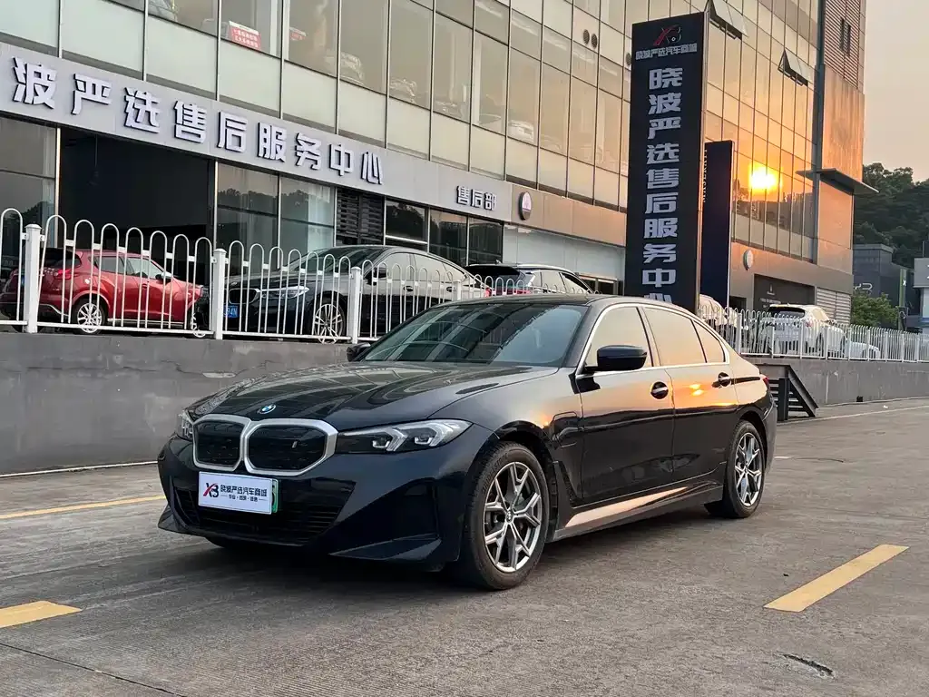 BMW i3 — фото 1