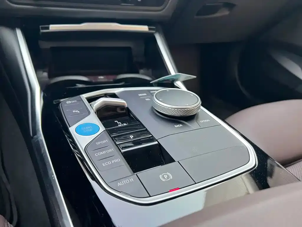 BMW i3 — фото 10