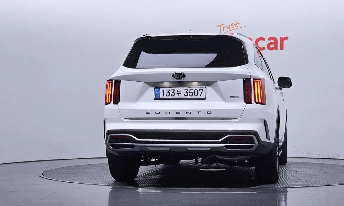 Kia Sorento — фото 4