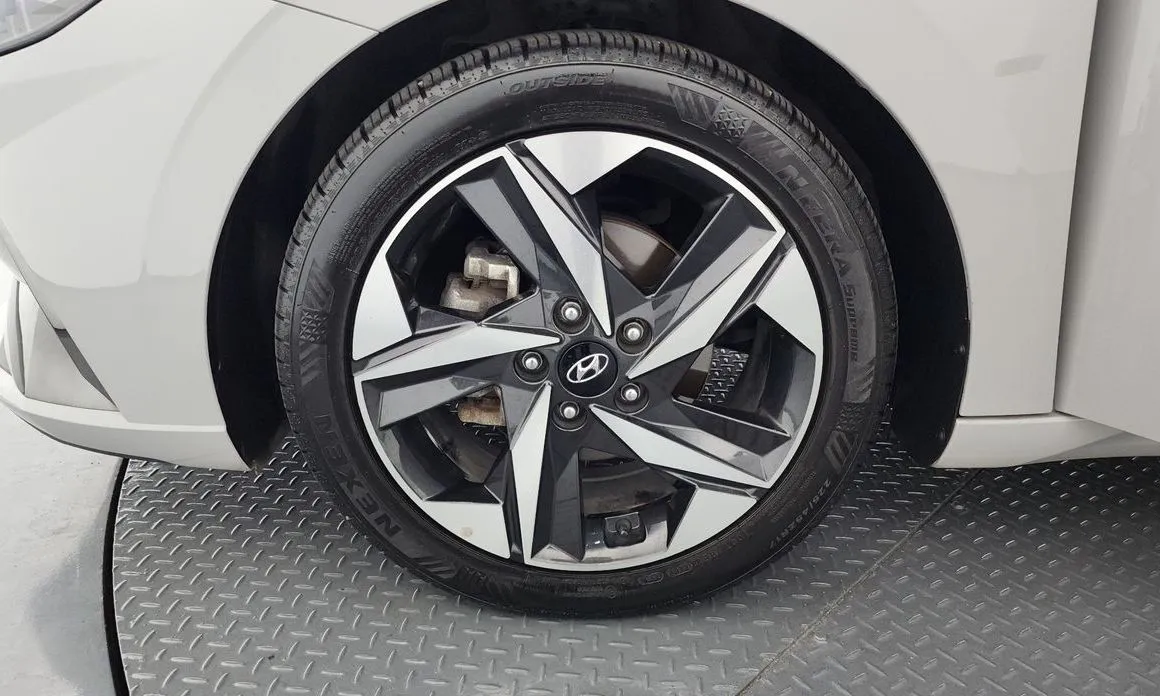 Hyundai AVANTE — фото 7