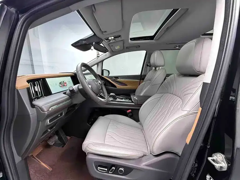GAC Motor Trumpchi M8 — фото 4