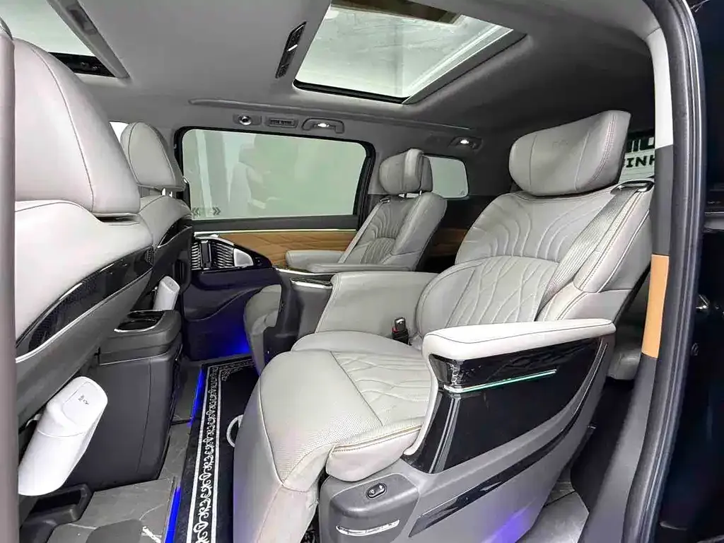 GAC Motor Trumpchi M8 — фото 5