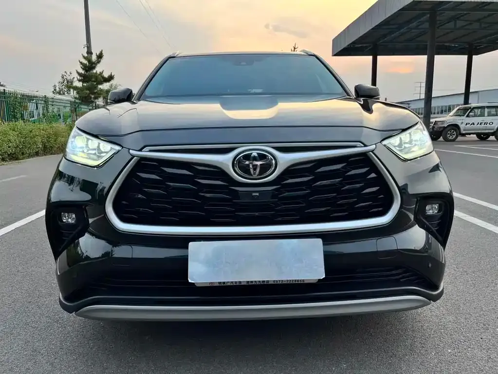 Toyota Highlander 2024 из CN, фото 2