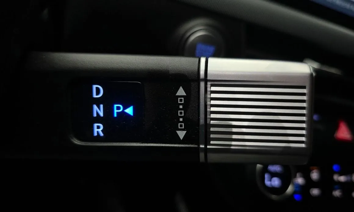 Hyundai Sonata — фото 3