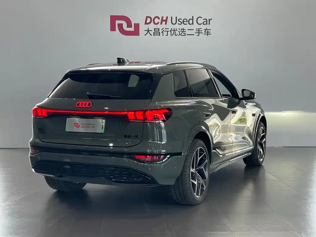 Audi Q6L e-tron — фото 4