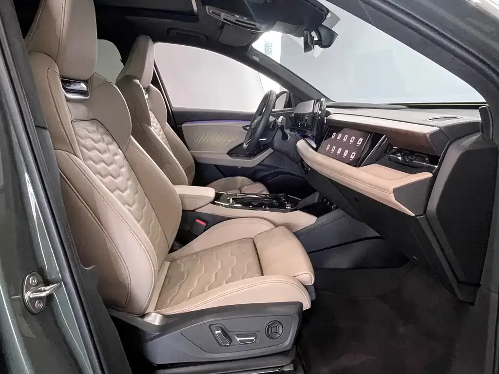 Audi Q6L e-tron — фото 7