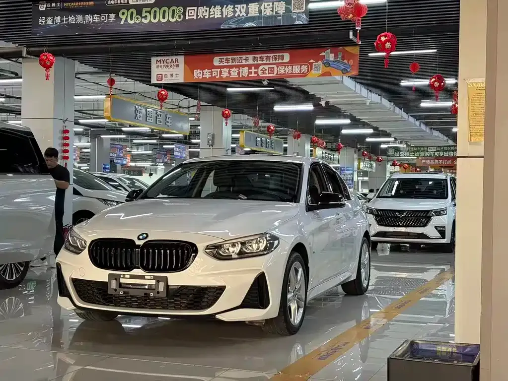 BMW 1 Series — фото 1